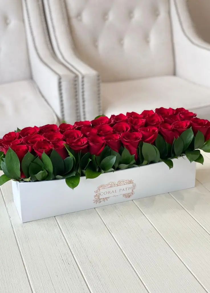Roselyn Long Box - Red Roses