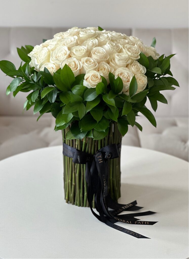 Tiges de Roses - En Blanche - flower vase arrangement by Coral Path Designs, Burbank flower shop